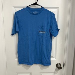 Great condition worn men’s Vineyard Vines Tshirt
